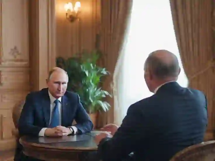 tucker-carlson-to-interview-vladimir-putin-a-controversial-encounter